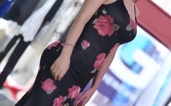 美女100露胸无遮挡照片